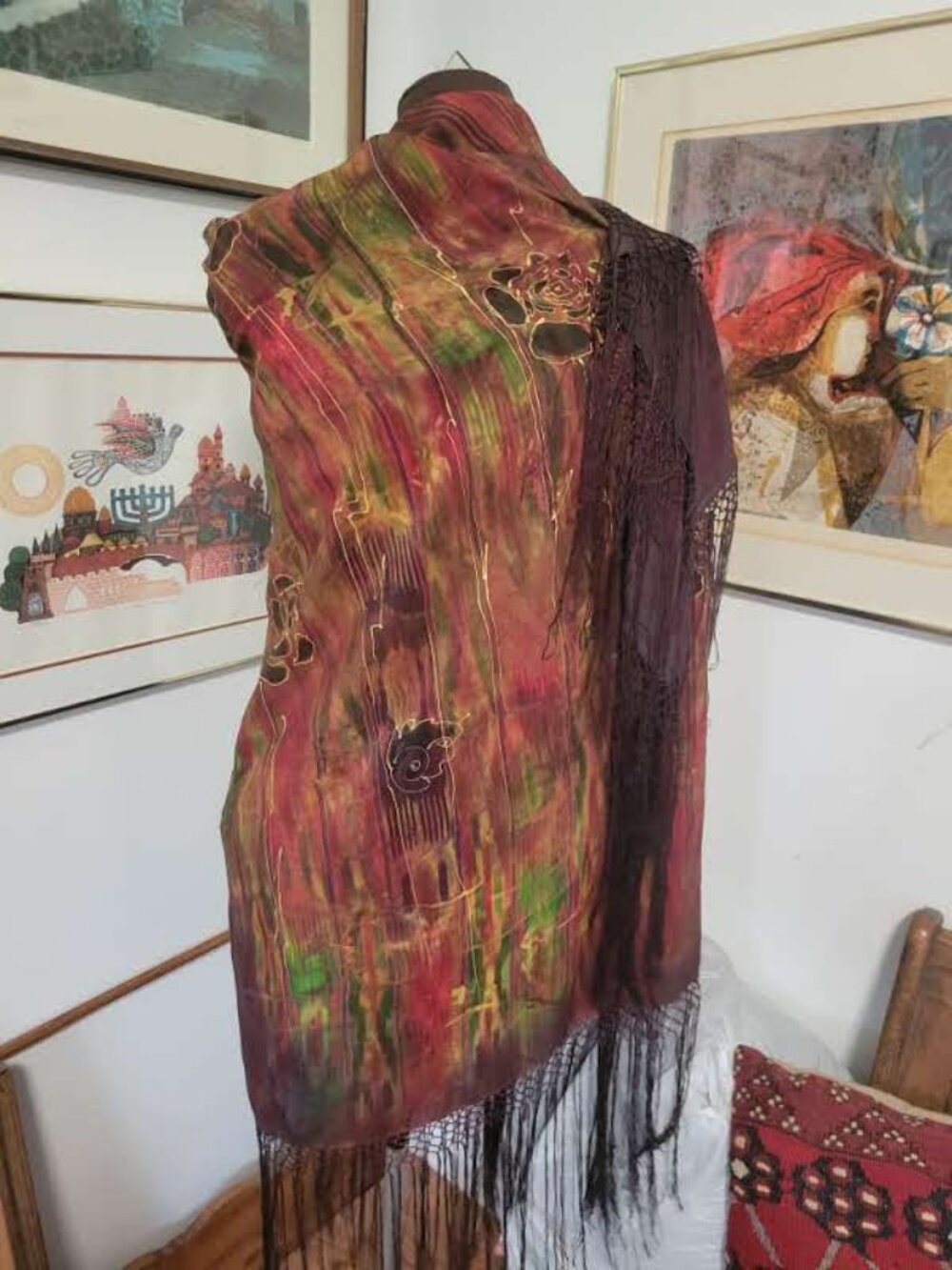 Hand Painted And Decorated Spanish Shawl - Picture 3 of 3